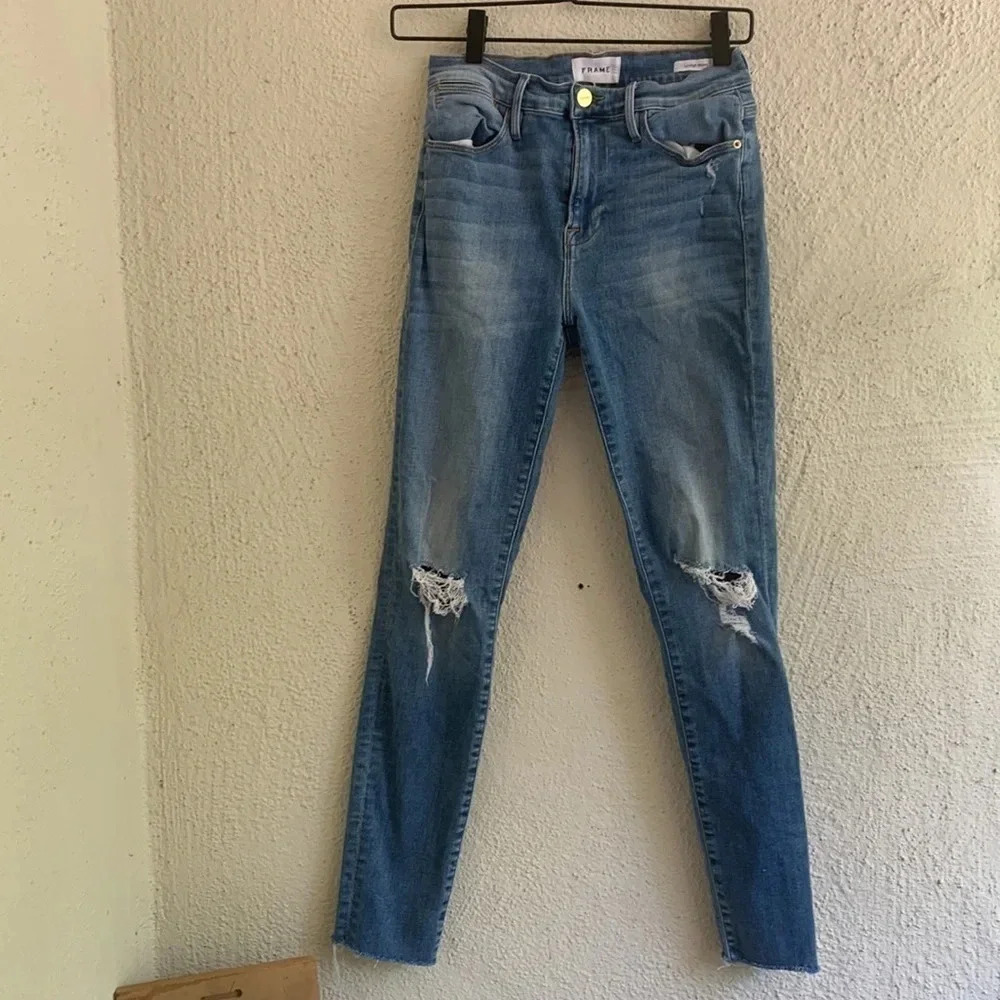 Frame Le High Skinny Fanning Rips Size 27 - Picture 2 of 9